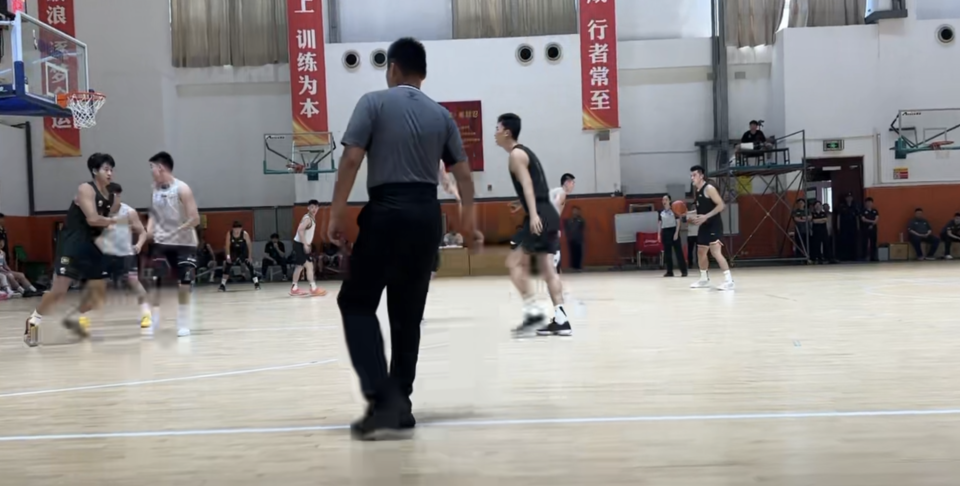 AA, 都拿出了真