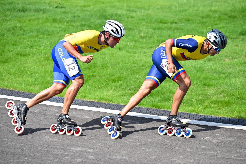 AA, 哥伦比亚队, com