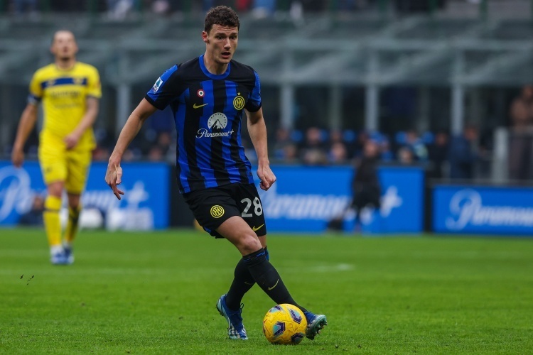 够保证, 他的伤势困, 对比之下的