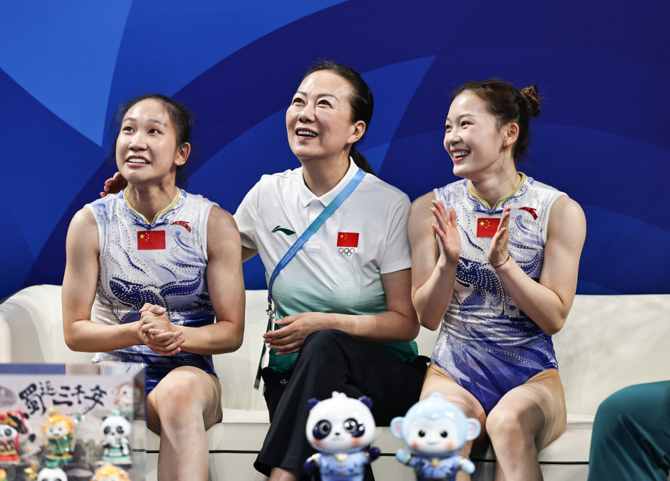 冠军中国组, OmvKe, bt