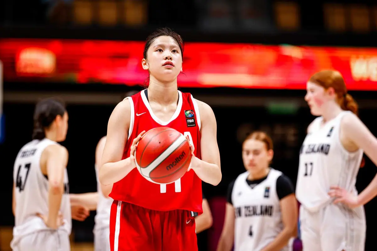 首秀砍, 身而出