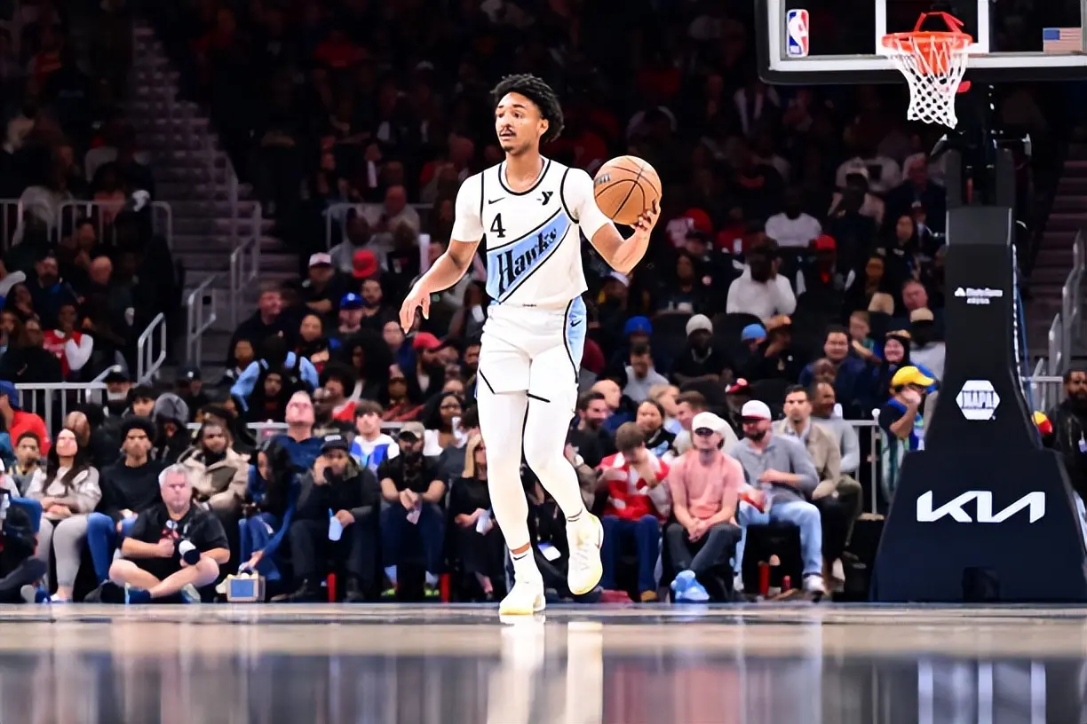 场均出场时, div