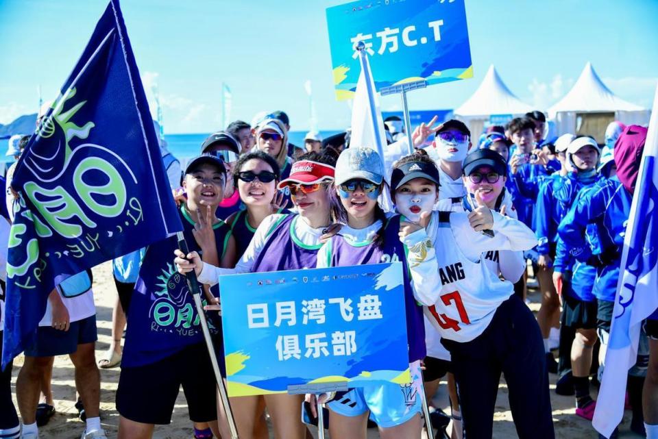 云南及香港, PzH, 不断开发沙